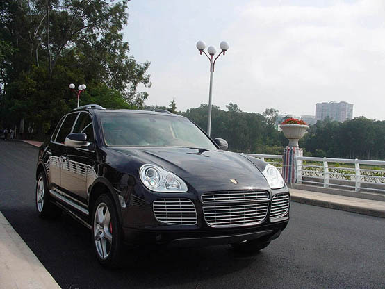 紳士愛運動：Porsche Cayenne S